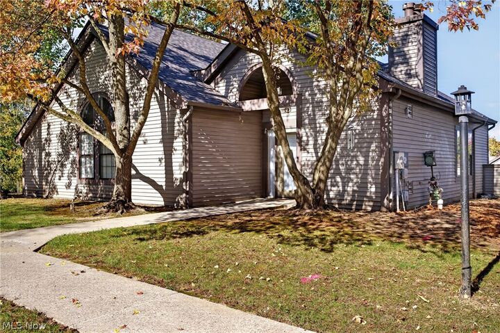 Property Photo:  4057 Saint Andrews Court  OH 44406 