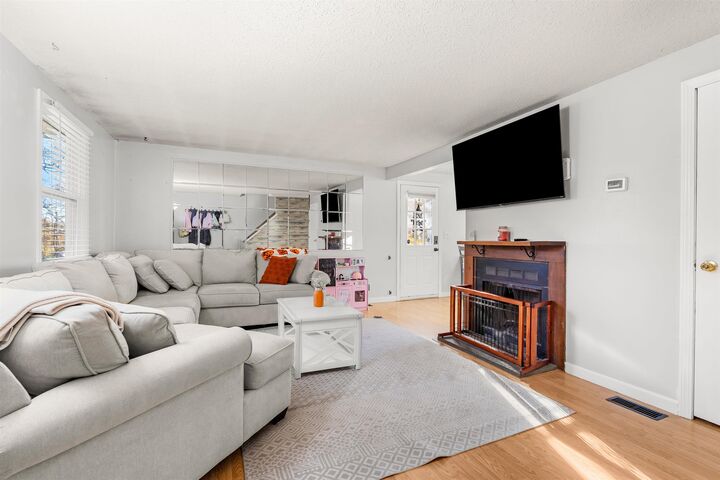 Property Photo:  28 Juniper Road  NH 03038 