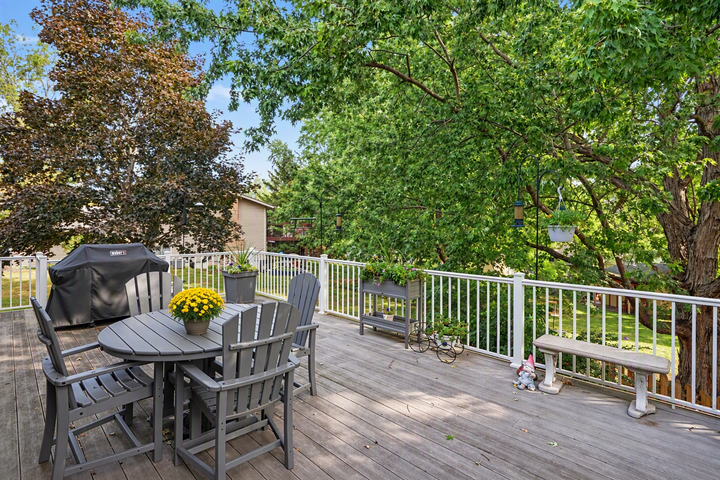 Property Photo:  12405 Villaburne Drive  MN 55337 