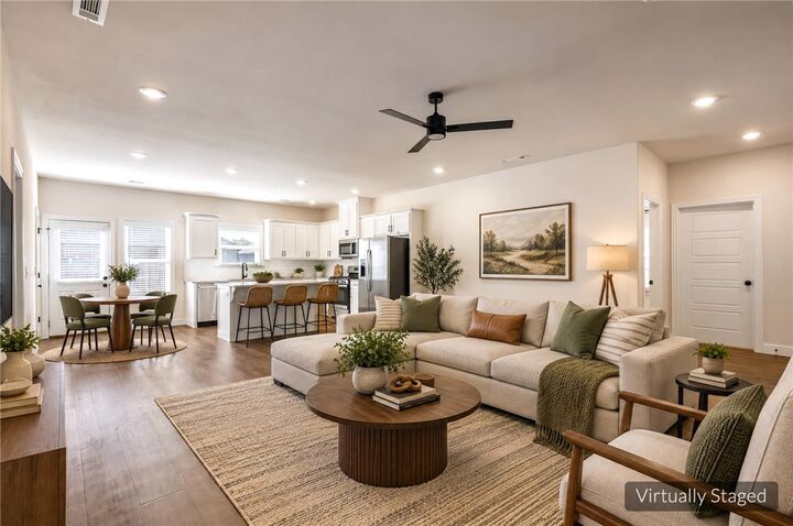 Property Photo:  1041 Sunshine Court  AR 72719 