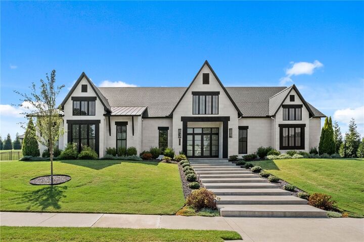 Property Photo: 4903 Southgate Estates Circle AR 72758