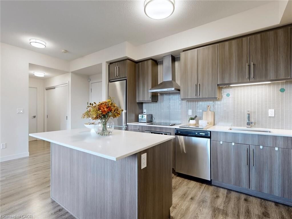 Property Photo:  2093 Fairview Street 201  ON L7R 0E6 
