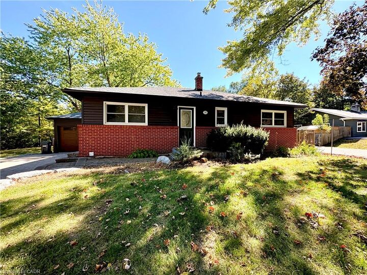 Property Photo:  292 Woodward Avenue Upper  ON L9T 1V2 