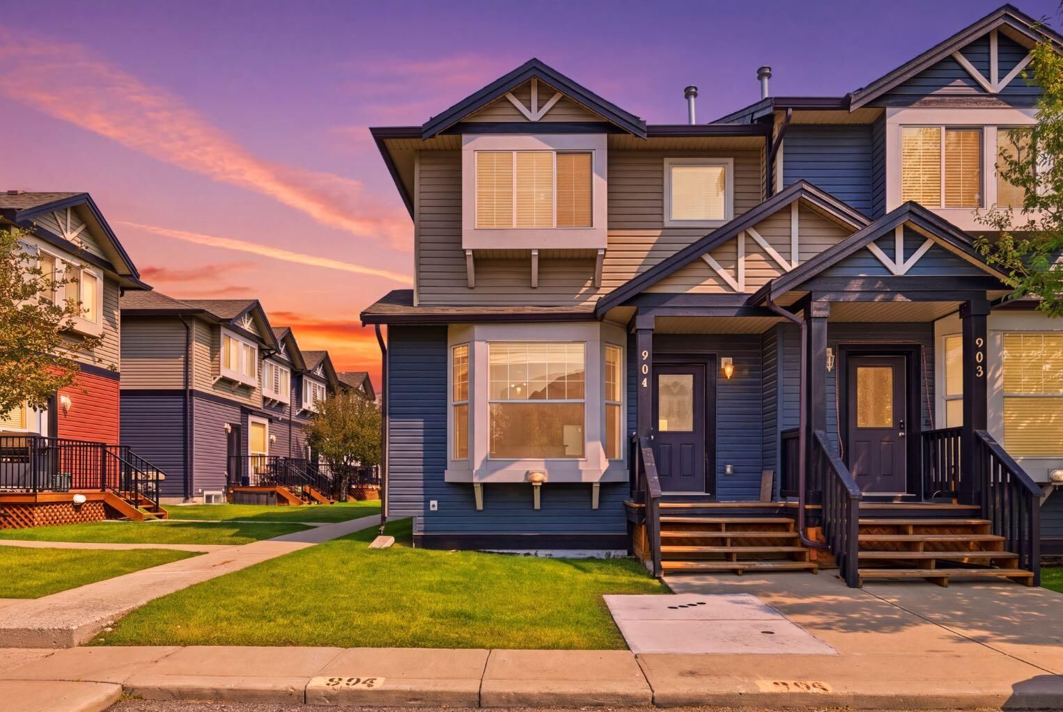 Property Photo: 2066 Luxstone Boulevard SW 904 AB T4B 0L1