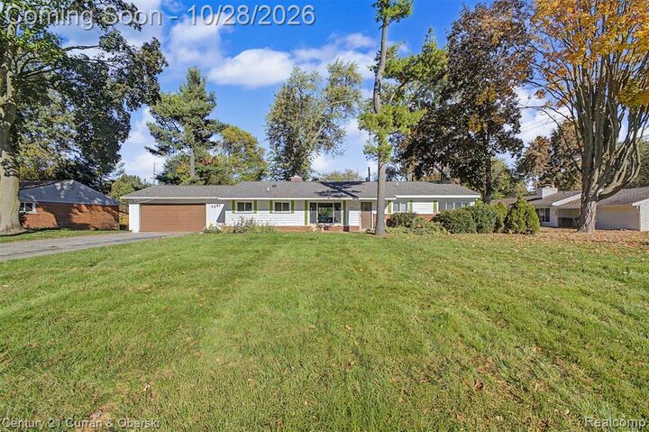 Property Photo: 7281 Cottonwood MI 48322