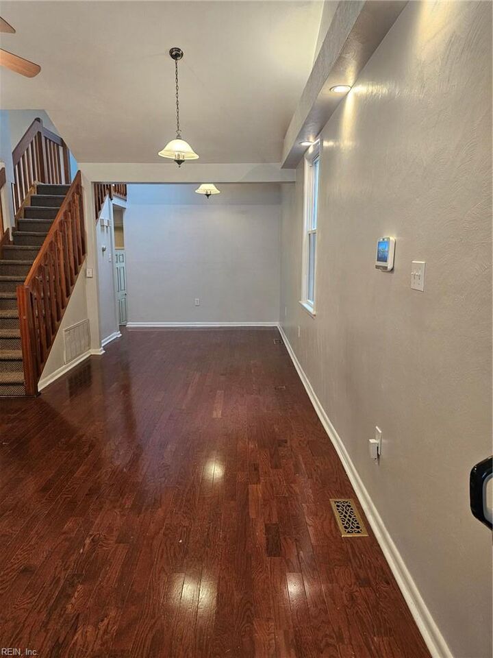 Property Photo:  9529 Grove Ave  VA 23503 