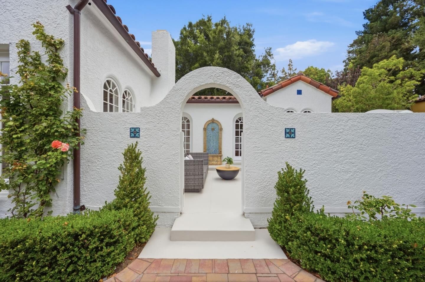 Property Photo:  1535 Cowper Street  CA 94301 
