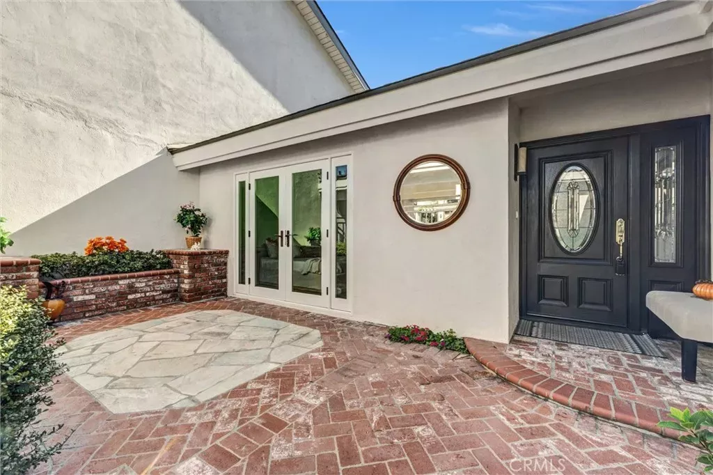 Property Photo: 3 Whitewood CA 92612