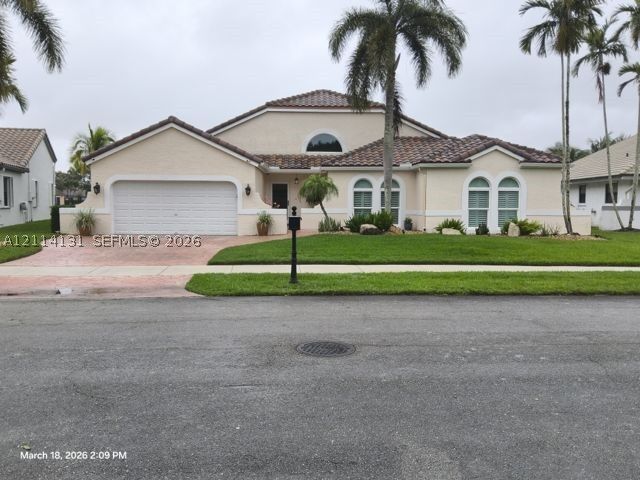 Property Photo: 9012 Southern Orchard Rd N FL 33328