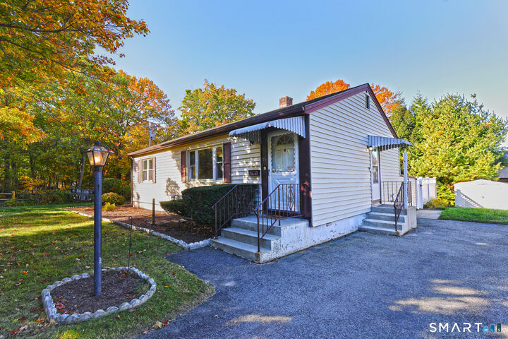 Property Photo:  139 Woodmont Road  CT 06516 
