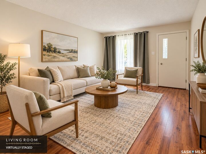 Property Photo:  233 18th Avenue NE  SK S9H 2Y2 