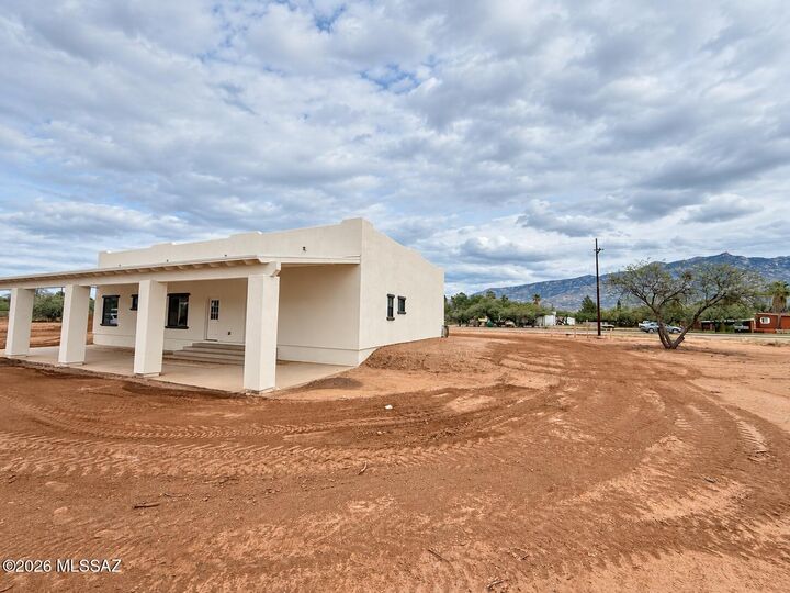 Property Photo:  16275 N Columbus Boulevard  AZ 85739 