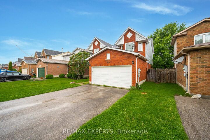 Property Photo:  42 Quance Street  ON L4N 7M3 
