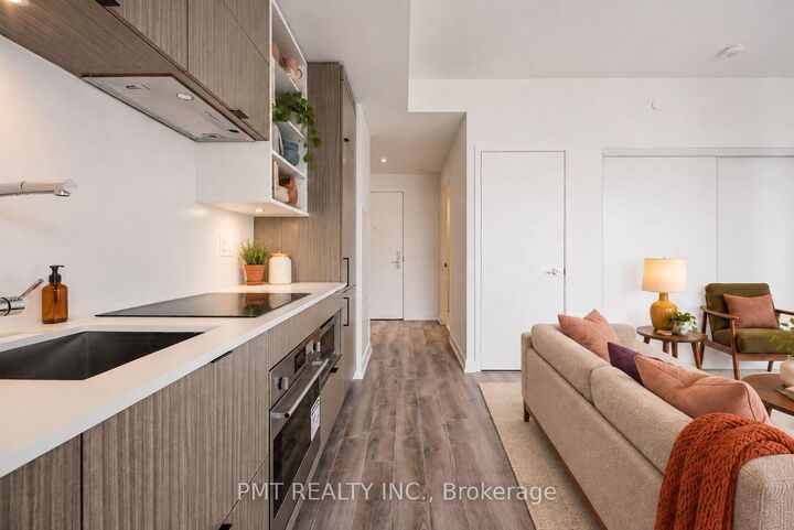 Property Photo:  20 Edward Street 1901  ON M5G 0C5 