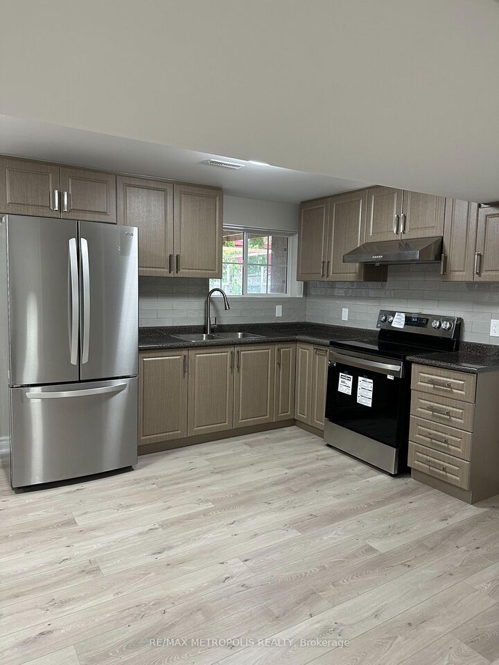 Property Photo:  12 Catchfly Crescent Bsmt  ON L6P 2H8 