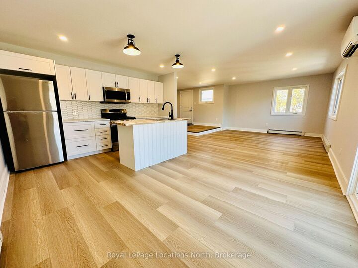 Property Photo:  29 Beech Street 3  ON L9Y 2T1 