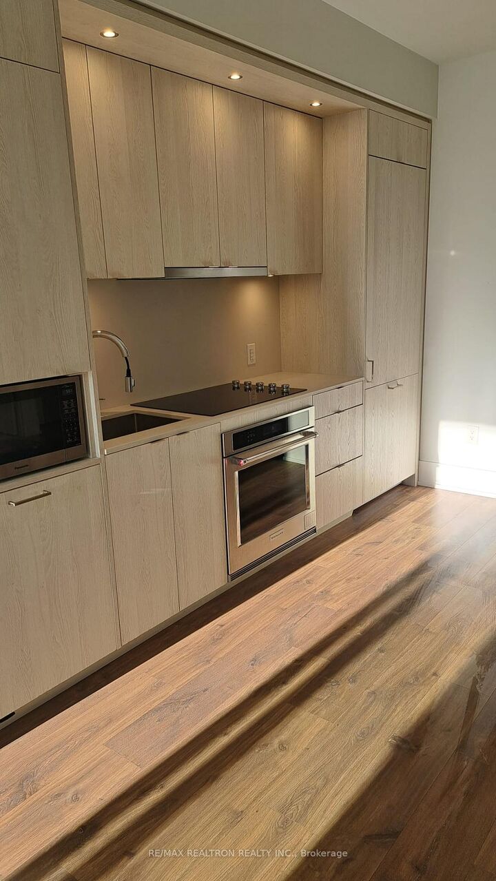 Property Photo:  480 Front Street W 903  ON M5V 0V5 