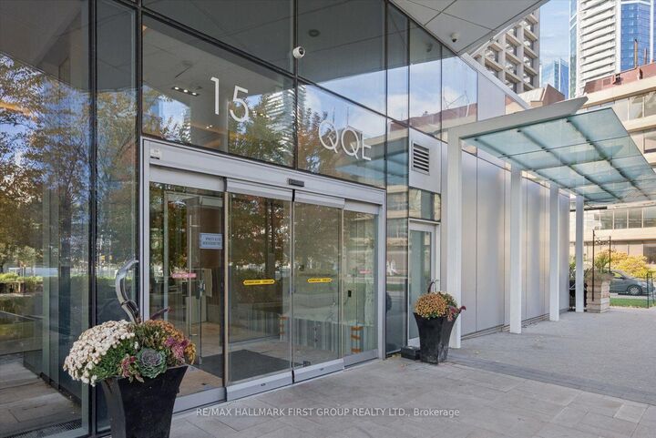 Property Photo:  15 Queens Quay E 208  ON M5E 0A5 
