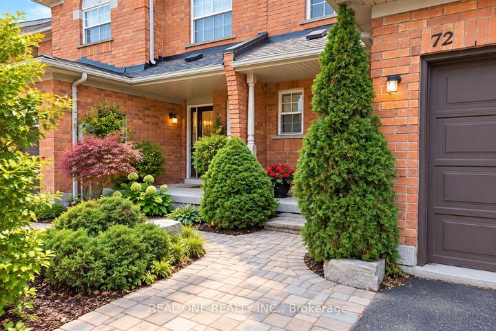 Property Photo: 72 Milloy Place ON L4G 7L3