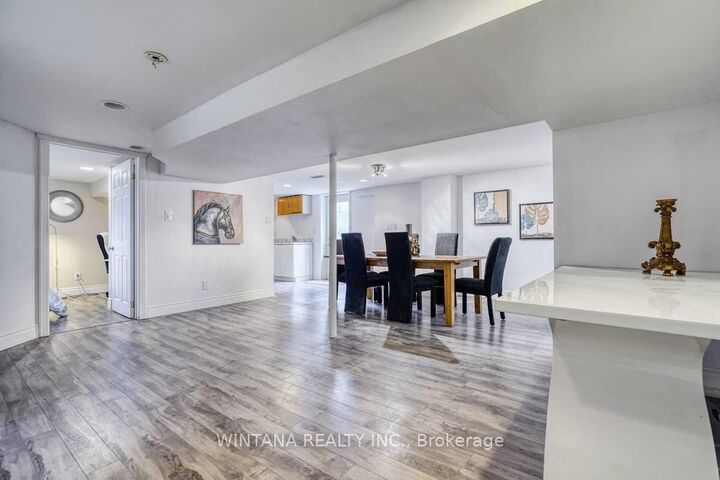 Property Photo:  29 Whitman Street 3  ON M2M 3Y5 