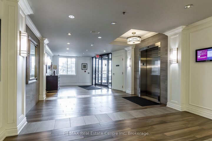 Property Photo:  1440 Gordon Street 18  ON N1L 1C8 