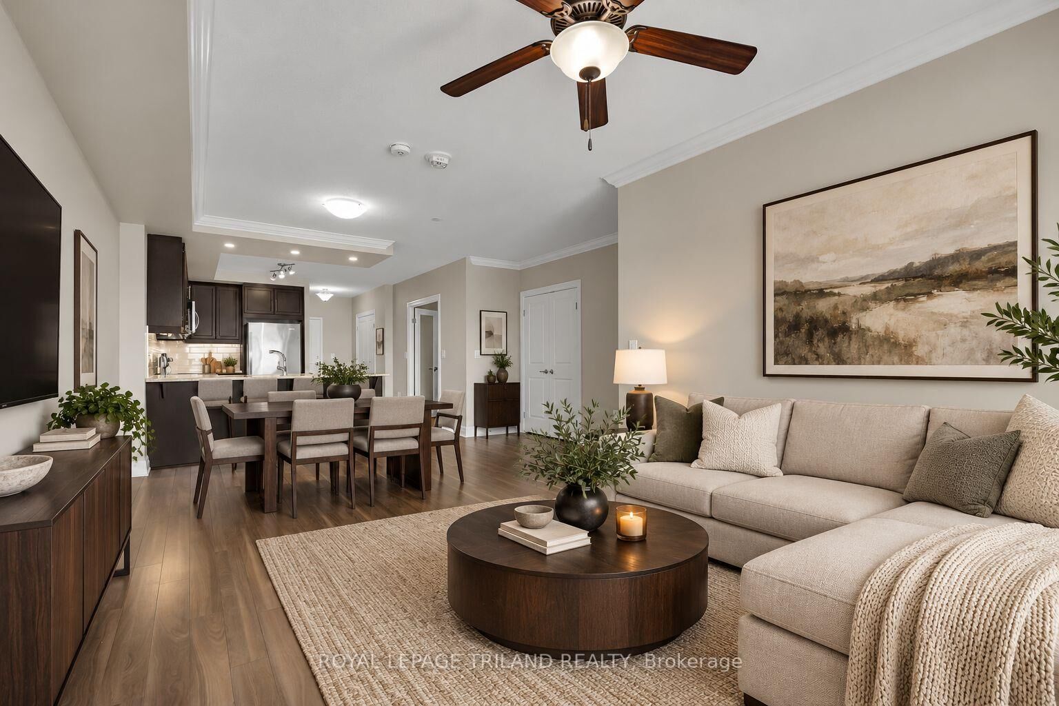 Property Photo:  260 Villagewalk Boulevard 801  ON N6G 0W6 