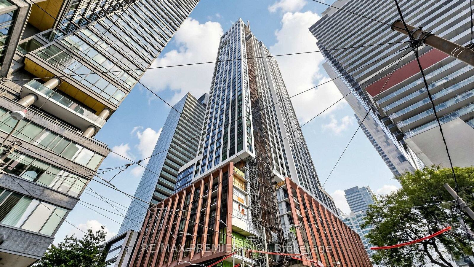 Property Photo:  400 King Street W 3017  ON M5V 0X8 