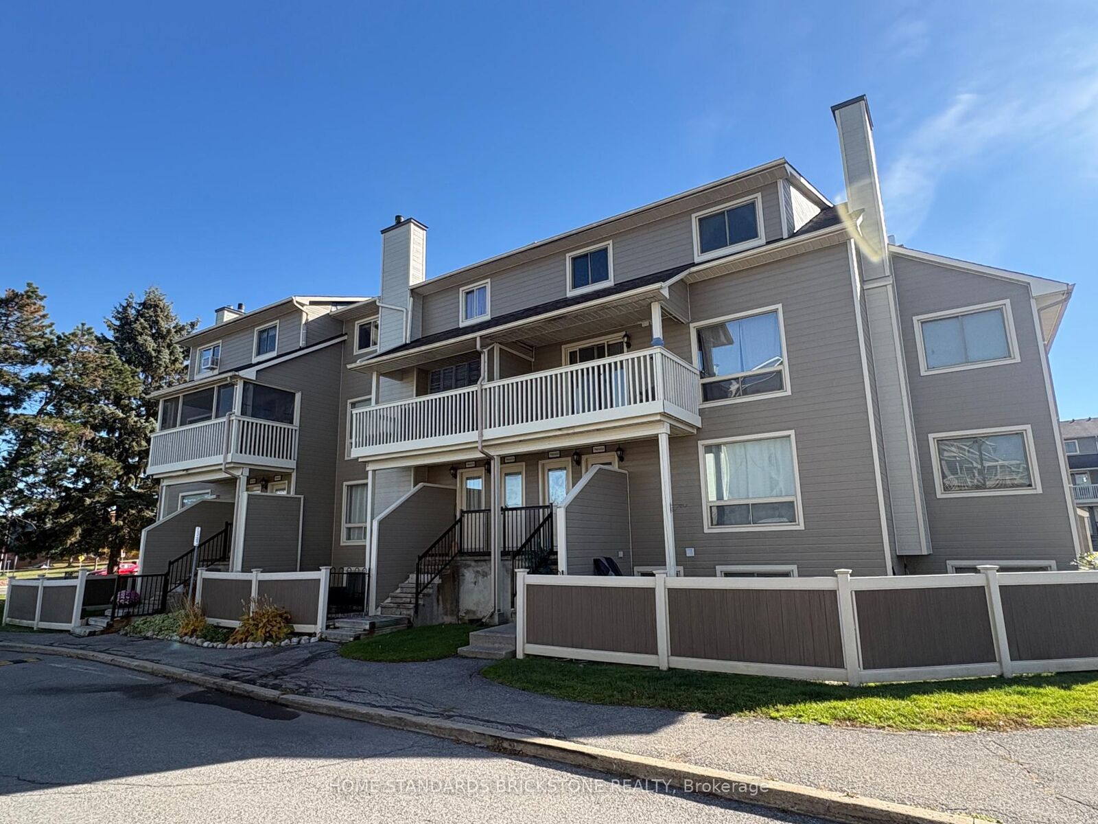 Property Photo:  790 St Andre Drive 67B  ON K1C 4R2 