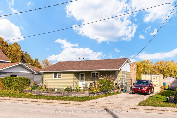 Property Photo:  436 George Street  ON N0H 2T0 