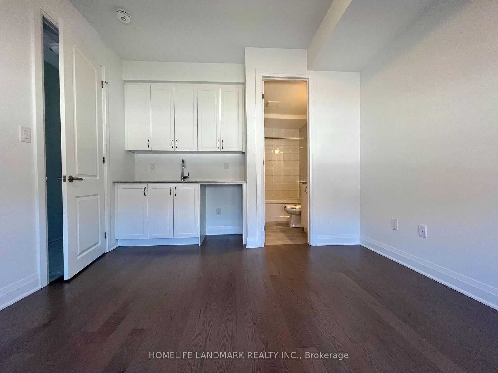 Property Photo:  63 Wisla Avenue  ON L6C 3M1 