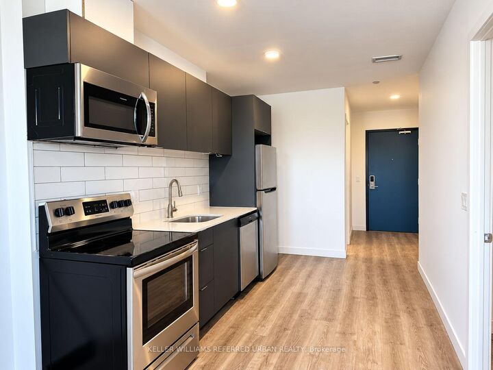 Property Photo:  325 University Avenue W 408  ON K9A 2H9 