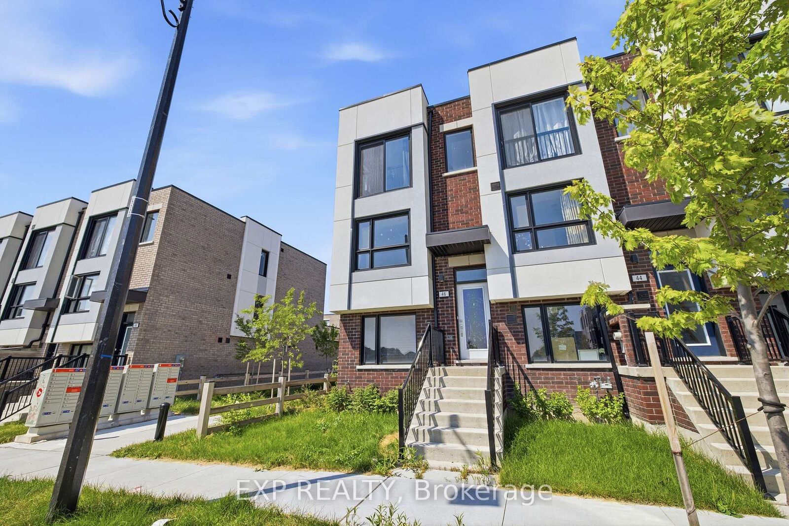 Property Photo:  46 Bateson Street  ON L1S 7M3 