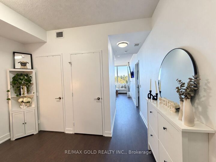 Property Photo: 120 Bayview Avenue N514 ON M5A 0G4