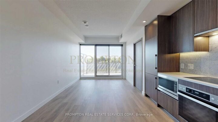 Property Photo:  85 McMahon Drive 705  ON M2K 0H1 