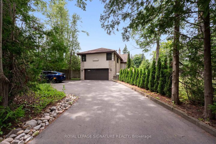 Property Photo:  2234 Gordon Drive  ON L5B 1S9 