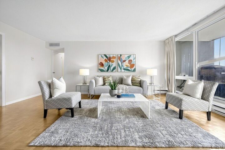 Property Photo:  61 Richview Road 609  ON M9A 4B5 