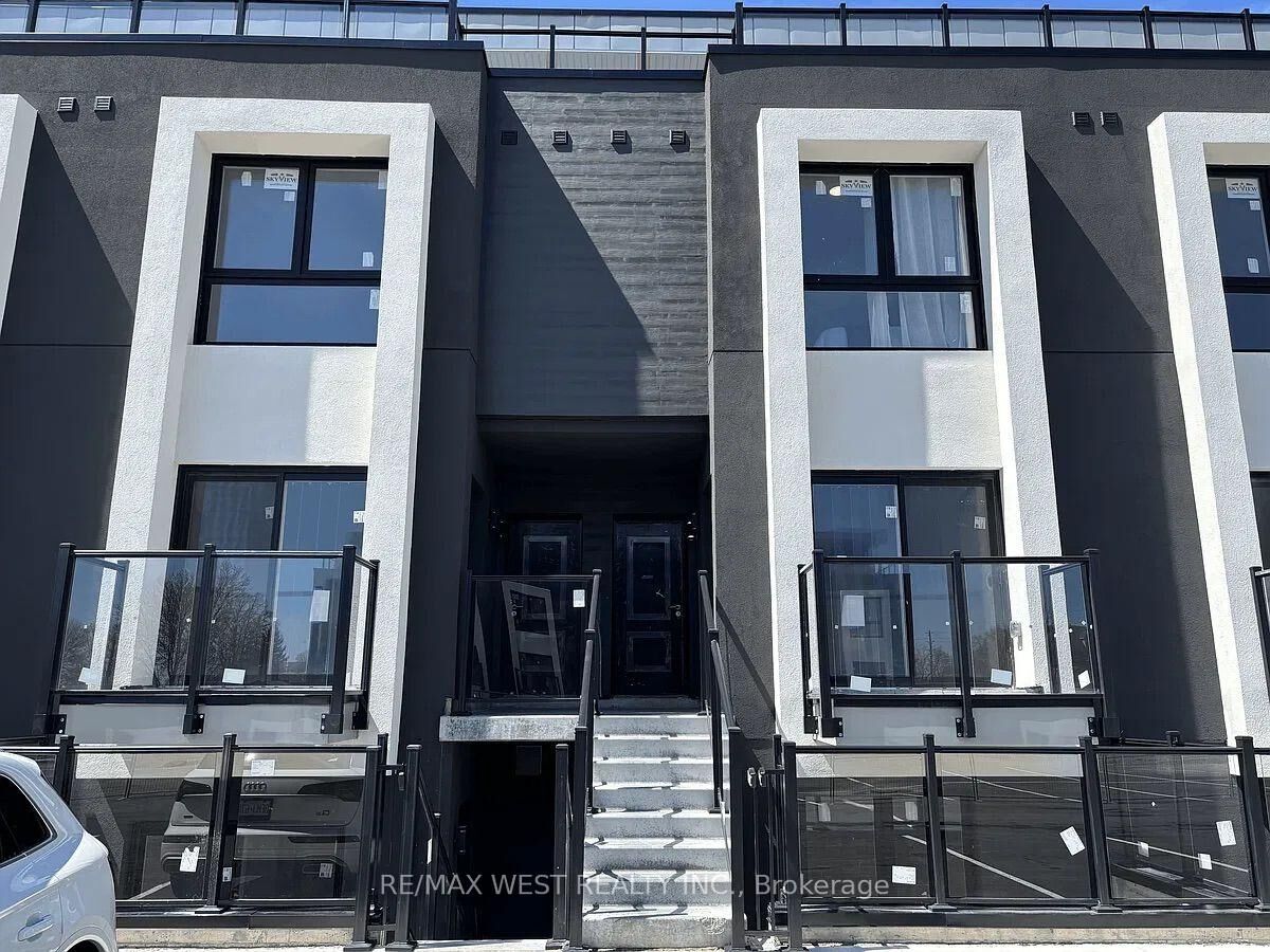 Property Photo:  6638 McLeod Road 104  ON L2G 7N3 