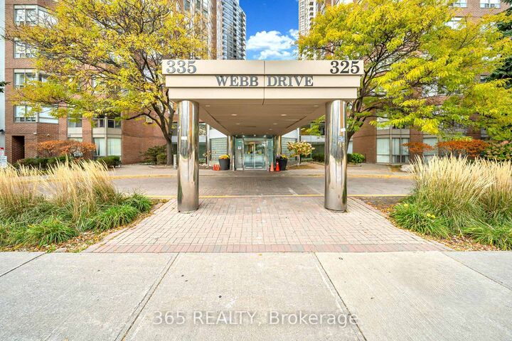 Property Photo:  325 Webb Drive 801  ON L5B 3Z9 