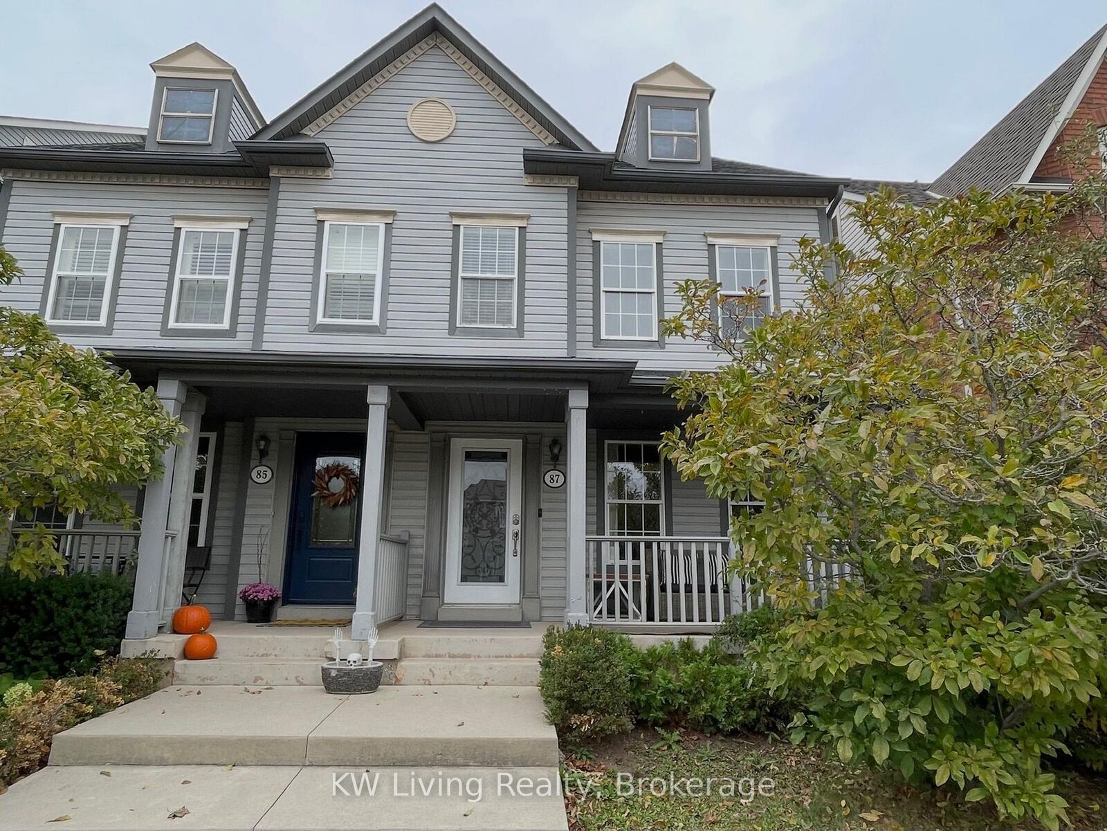 Property Photo:  87 Glenashton Drive  ON L6H 7A1 