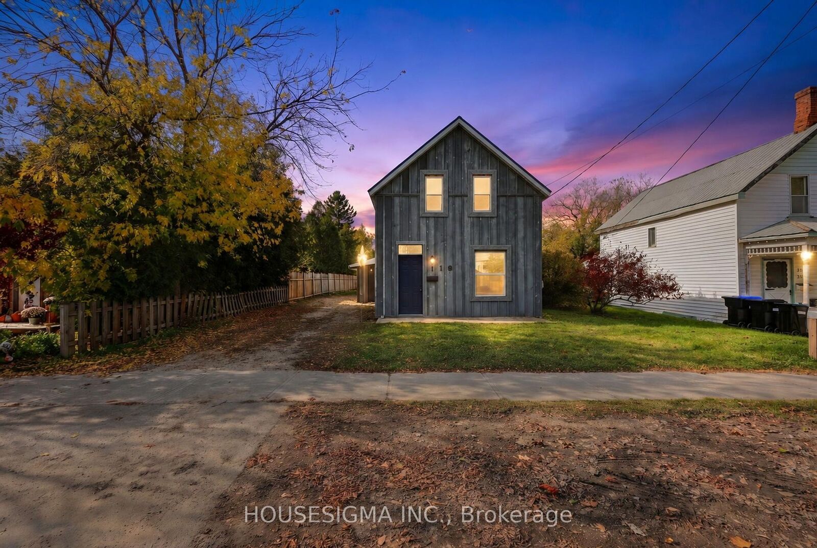 Property Photo:  116 Spruce Street  ON L9Y 3G7 