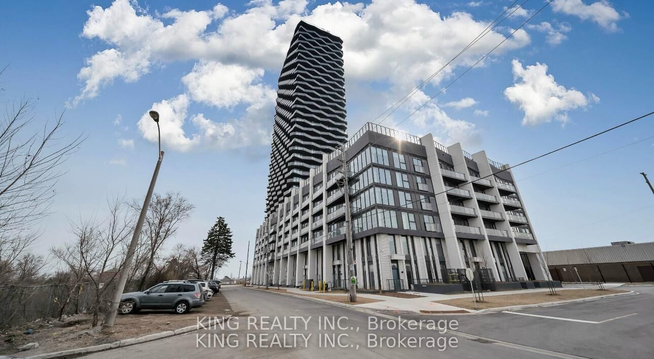 Property Photo:  36 Zorra Street 529  ON M8Z 0G5 