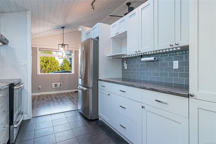 Property Photo:  651 Neden Way  BC V9P 2T5 