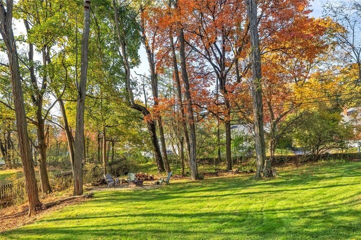 Property Photo:  9630 Hilliard Rd  PA 15237 