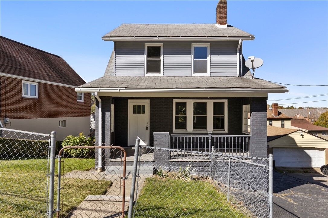 Property Photo:  1300 Arnold St  PA 15220 