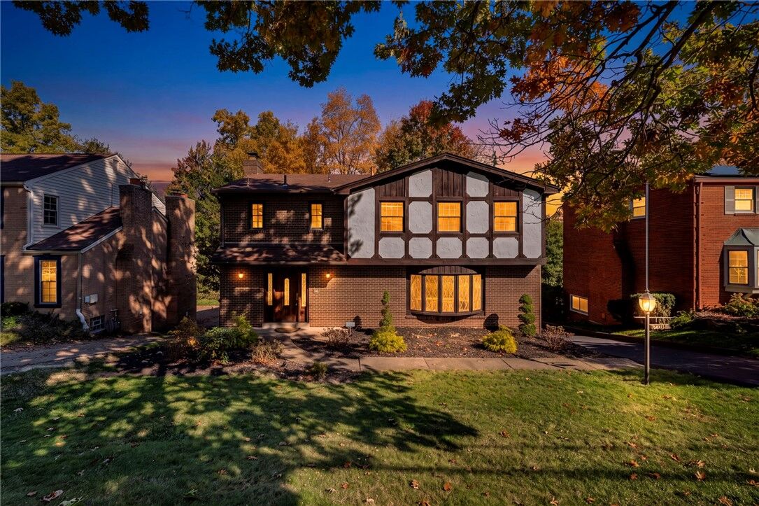 Property Photo:  219 Main Entrance Dr  PA 15228 