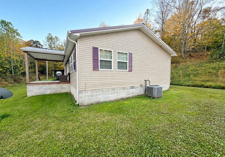 Property Photo: 455 Smith Branch Road KY 41144