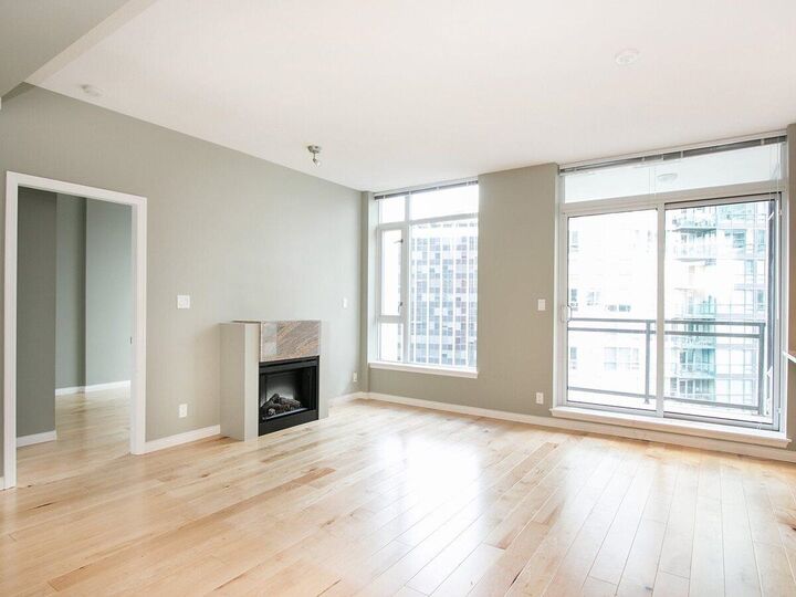 Property Photo:  1211 Melville Street 1601  BC V6E 0A7 