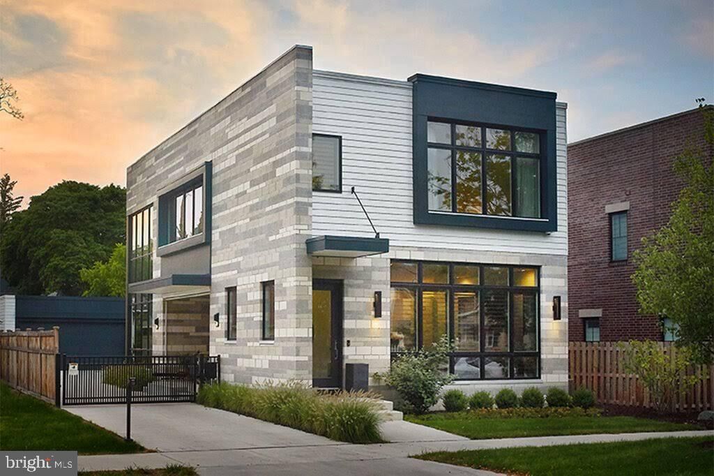 Property Photo:  3356 Minnesota Avenue SE  DC 20019 