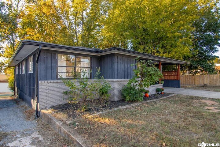 Property Photo: 1111 E North Street AR 72015