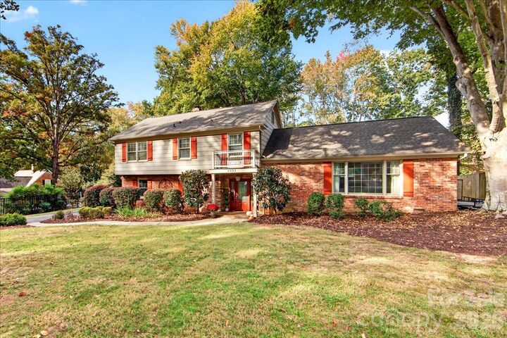 Property Photo: 6532 Tall Oaks Trail NC 28210